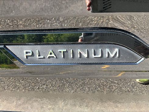 Used 2023 Toyota Tundra Platinum AWD/4WD image 33