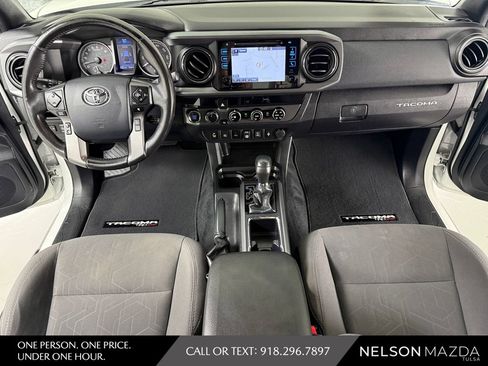 Used 2018 Toyota Tacoma TRD Sport w/ Technology Package AWD/4WD image 37