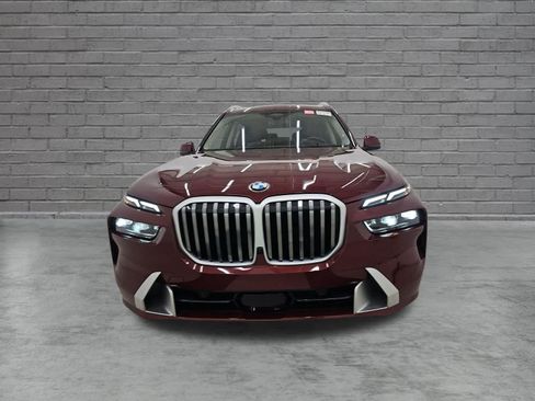 Used 2026 BMW X7 xDrive40i AWD/4WD image 2