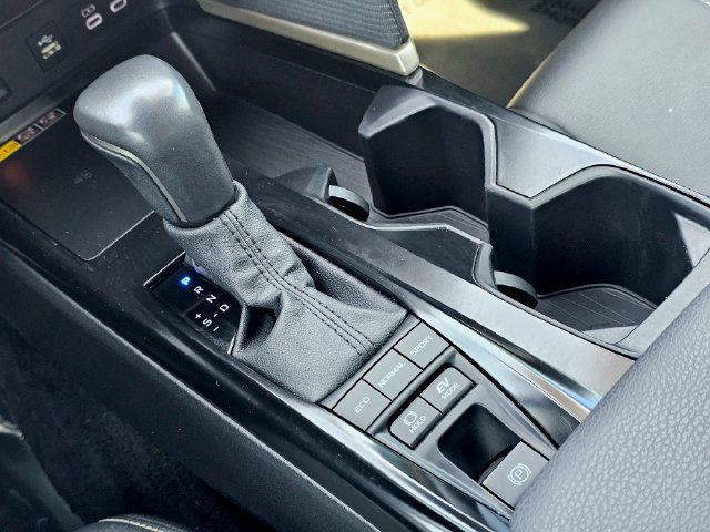 Used 2025 Toyota Camry SE w/ Multimedia Upgrade Package FWD image 36
