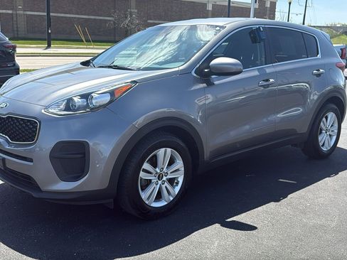 Used 2018 Kia Sportage LX FWD image 3