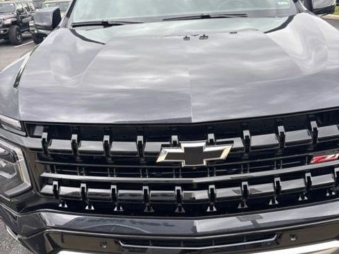 Used 2026 Chevrolet Tahoe Z71 w/ Comfort Package AWD/4WD image 4