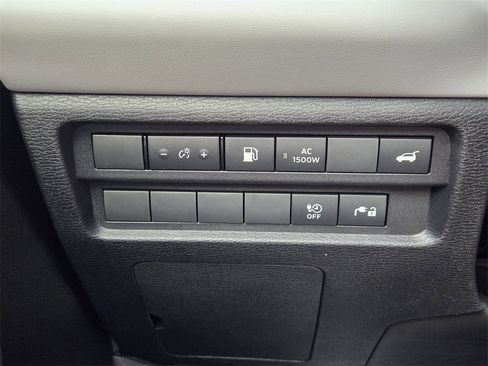 New 2025 Mitsubishi Outlander SEL image 17