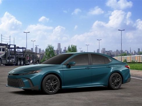 New 2026 Toyota Camry SE image 2