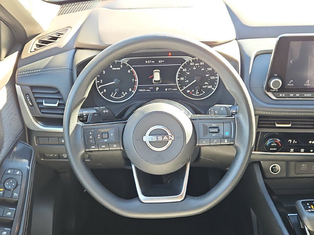 Used 2023 Nissan Rogue SV AWD/4WD image 13