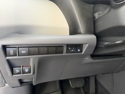 Used 2022 Toyota Sienna XLE AWD/4WD image 20