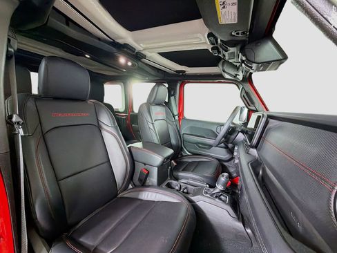 Used 2024 Jeep Wrangler Unlimited Rubicon w/ Safety Group AWD/4WD image 29