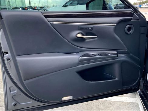 Used 2019 Lexus ES 350 w/ Premium Package image 19