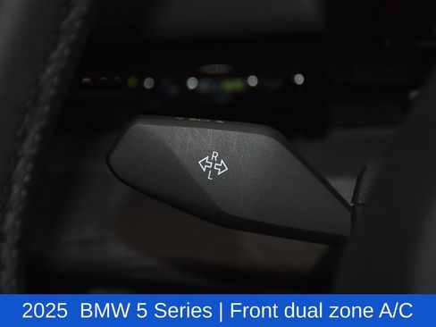 Used 2025 BMW 530i xDrive w/ Premium Package image 10