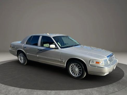 Used 2009 Mercury Grand Marquis LS image 9
