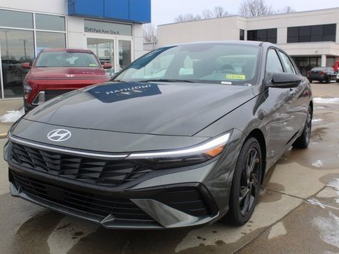 New 2026 Hyundai Elantra SEL Sport image 1