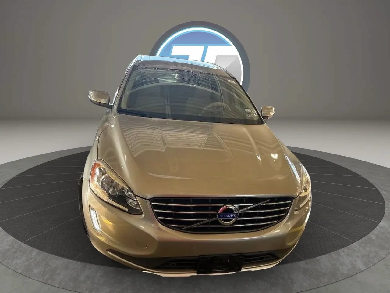 Used 2015 Volvo XC60 T6 w/ Proximity Package FWD image 4