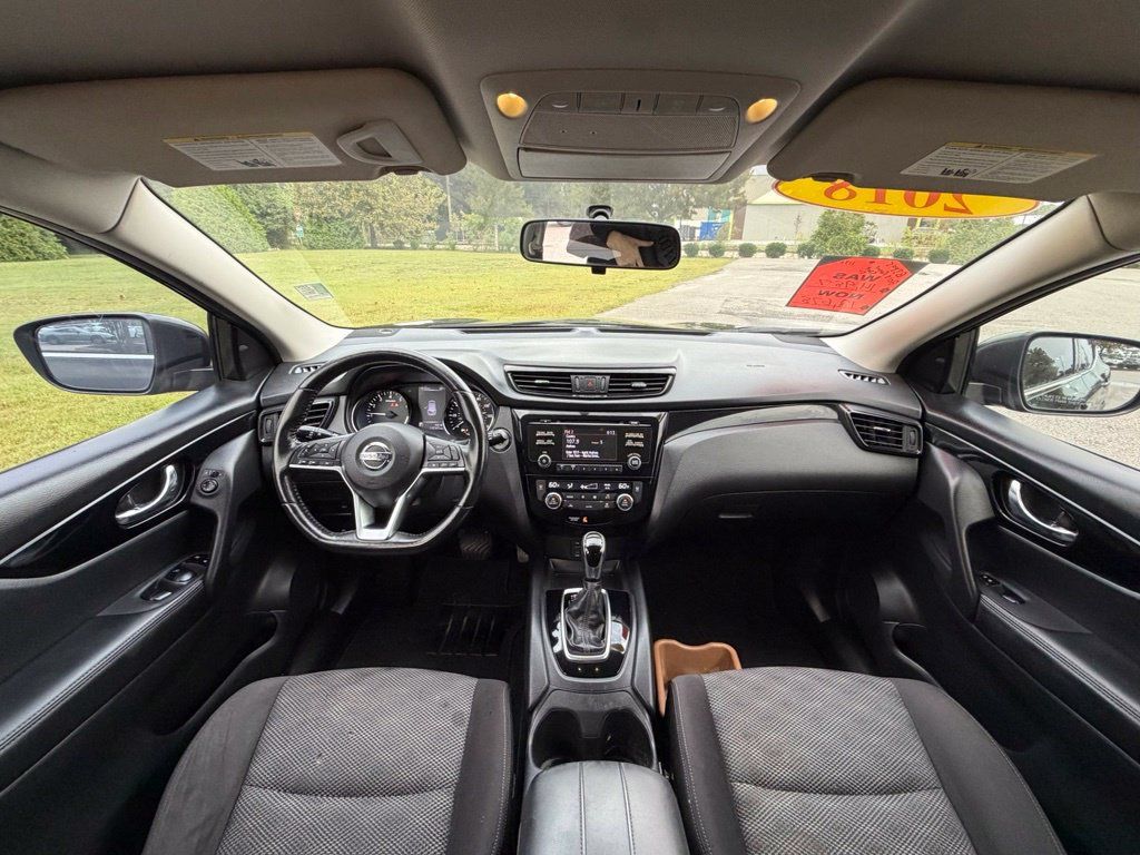 Used 2018 Nissan Rogue Sport SV w/ SV All-Weather Package FWD image 25
