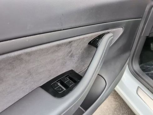 Used 2020 Tesla Model 3 Long Range AWD/4WD image 16