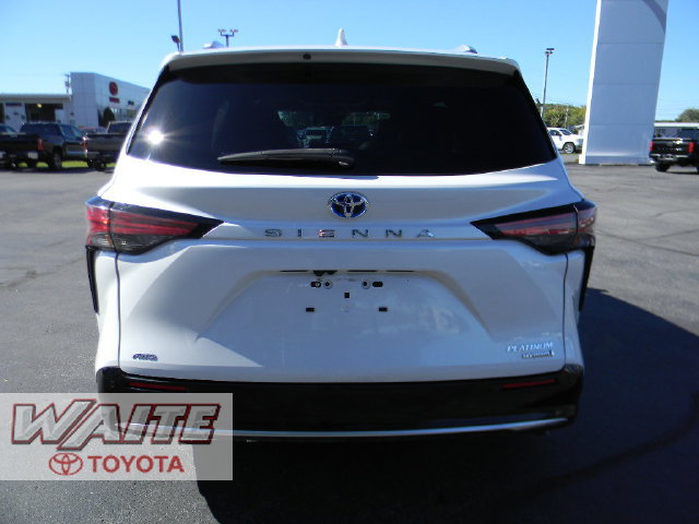 Certified 2024 Toyota Sienna Platinum AWD/4WD image 3