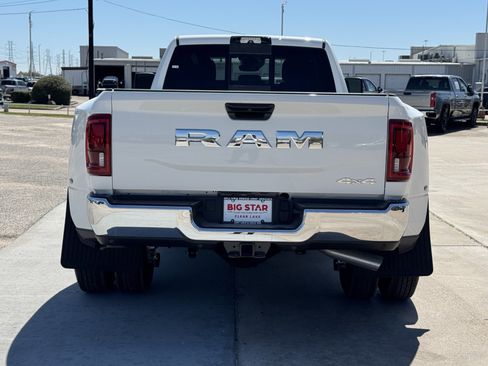 New 2026 RAM 3500 Tradesman image 9