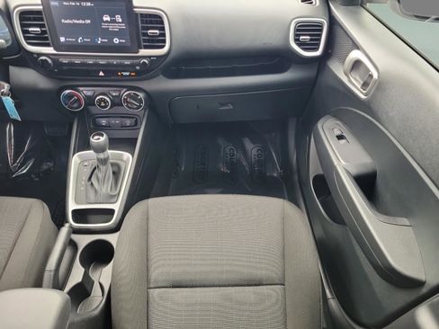 Certified 2023 Hyundai Venue SE image 14