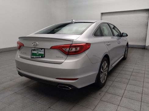 Used 2017 Hyundai Sonata Sport w/ Value Edition Package 02 FWD image 9