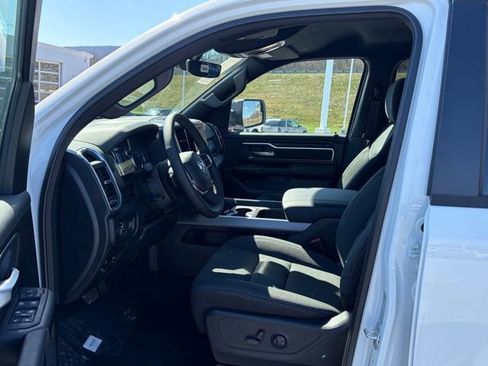 New 2026 RAM 1500 4x4 Crew Cab image 14