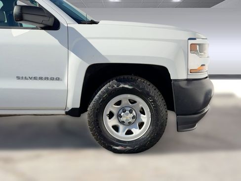 Used 2018 Chevrolet Silverado 1500 W/T w/ Trailering Package image 10
