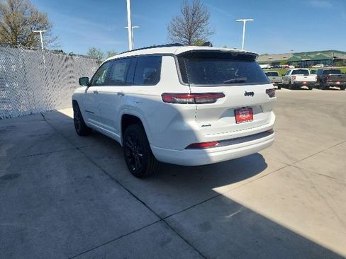 New 2026 Jeep Grand Cherokee L Limited AWD/4WD image 15