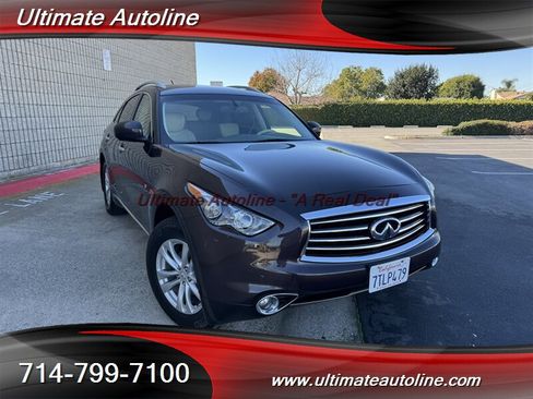 Used 2015 INFINITI QX70 2WD w/ Premium Package image 1