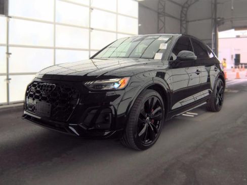 Used 2024 Audi SQ5 Prestige AWD/4WD image 3