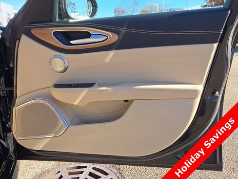 Used 2019 Alfa Romeo Giulia Ti w/ Quick Order Package 22X Lusso image 8