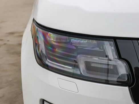 Used 2021 Land Rover Range Rover Westminster Edition image 16