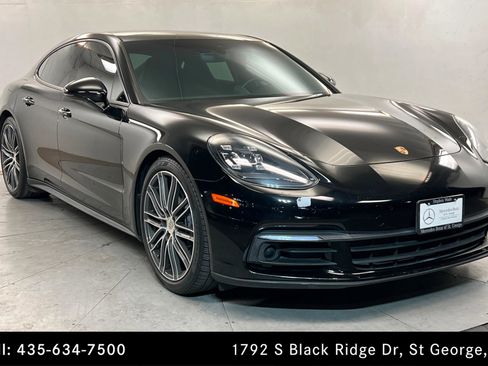 Used 2017 Porsche Panamera 4 AWD/4WD image 7