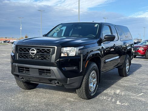 Certified 2022 Nissan Frontier S w/ Technology Package image 2