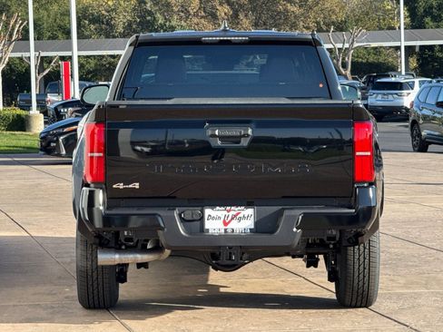 New 2026 Toyota Tacoma SR5 image 5