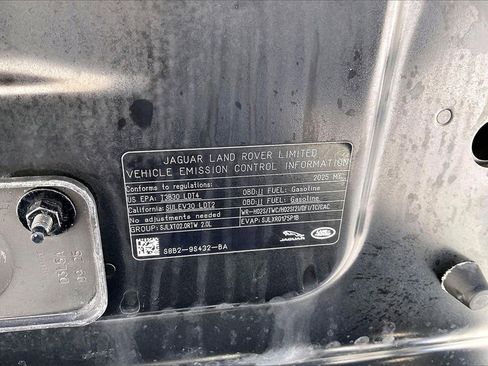 Certified 2025 Land Rover Defender 110 S image 31