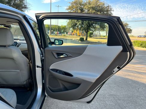 Used 2017 Chevrolet Malibu LS w/ LPO, Convenience Package 2 image 17