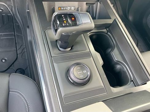 New 2026 GMC Hummer EV 4x4 Crew Cab image 12