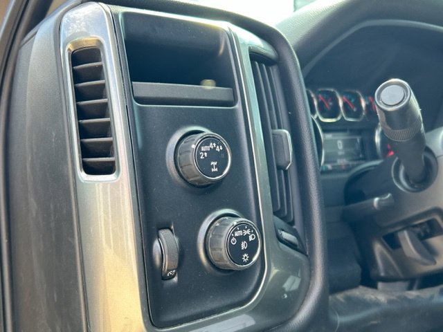 Used 2017 Chevrolet Silverado 1500 LT w/ All Star Edition AWD/4WD image 29