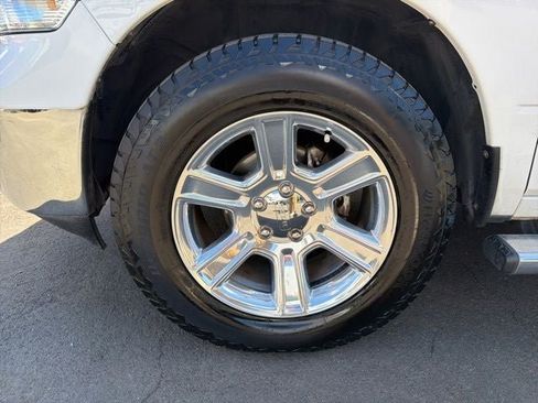 Used 2017 RAM 1500 Lone Star AWD/4WD image 32