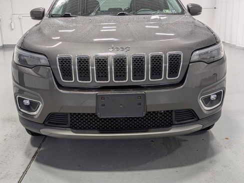 Used 2019 Jeep Cherokee Limited image 2