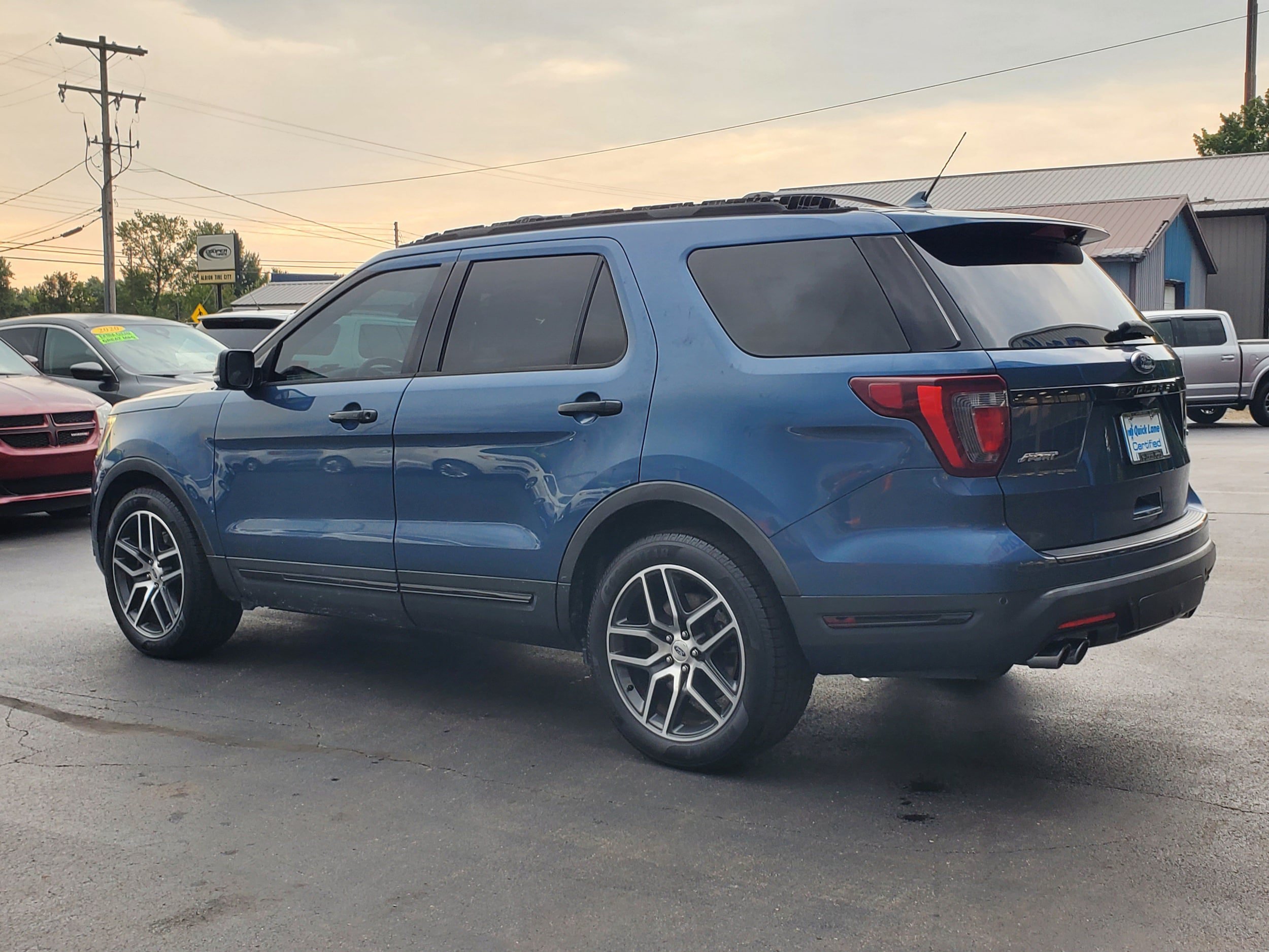 Used 2018 Ford Explorer Sport w/ Equipment Group 401A AWD/4WD image 3
