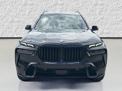Used 2024 BMW X7 xDrive40i w/ M Sport Package AWD/4WD image 8