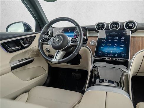 Certified 2024 Mercedes-Benz GLC 300 4MATIC image 21