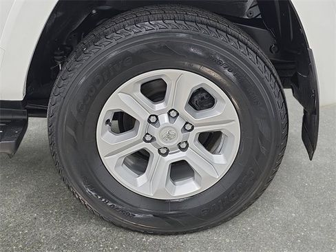 Certified 2024 Toyota 4Runner SR5 image 28