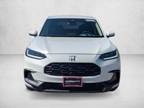 Used 2024 Honda HR-V LX image 2