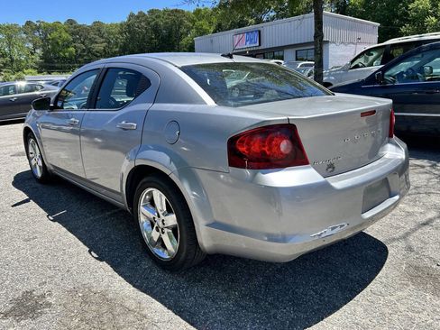 Used 2013 Dodge Avenger SE FWD image 12