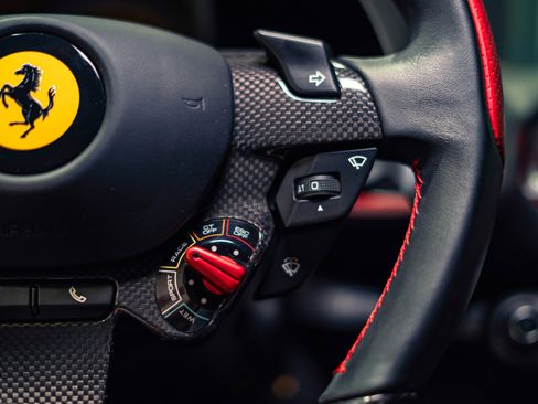 Used 2020 Ferrari 812 Superfast RWD image 38