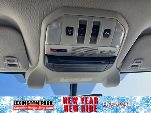 Used 2020 Subaru Ascent Limited w/ Technology Package image 30