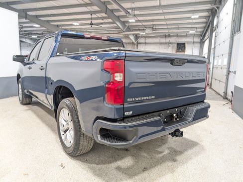 Used 2022 Chevrolet Silverado 1500 Custom image 5