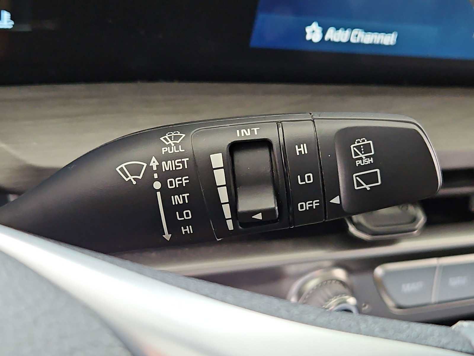 Used 2025 Kia Telluride AWD image 19