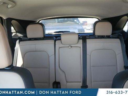 Used 2022 Ford Escape Titanium image 21