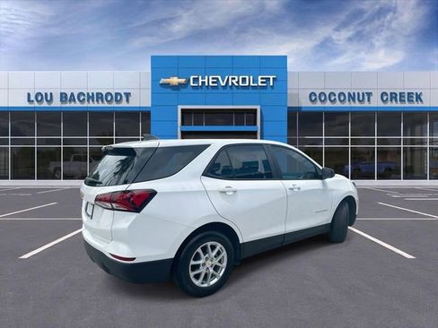 Used 2024 Chevrolet Equinox LS FWD image 8